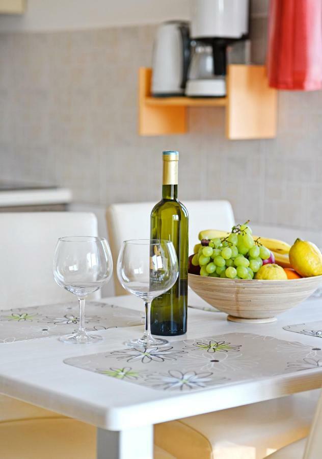 Apartman Del Mar Apartment Porec Bagian luar foto
