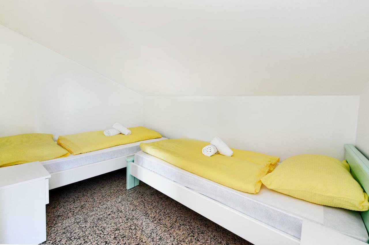 Apartman Del Mar Apartment Porec Bagian luar foto